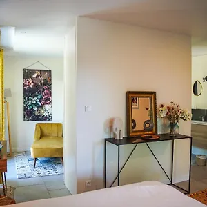 Indépendante Au Calme Avec Piscine Bed & Breakfast
